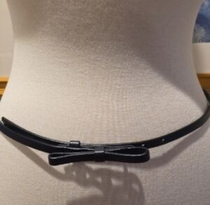 Sleek Navy Women's Bow Belt